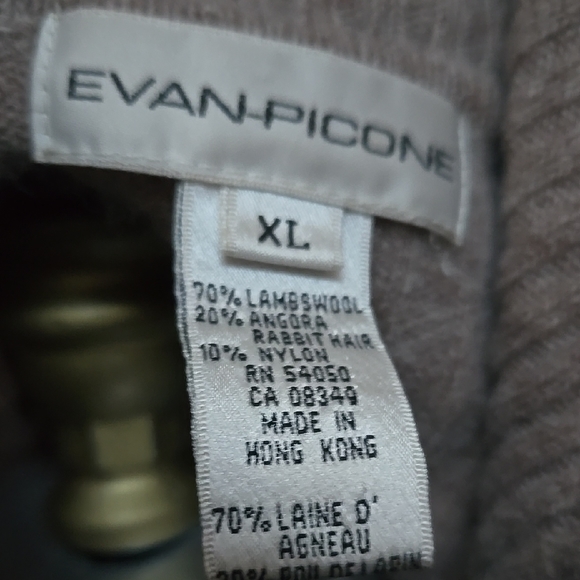 Evan Picone Cream and Tan Turtleneck Sweater with Cowl Neck - Picture 2 of 3